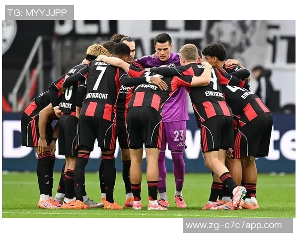 AC米兰迎战克拉约大学全力争胜力争小组出线机会 AC米兰迎战克拉约大学全力争胜力争小组出线机会