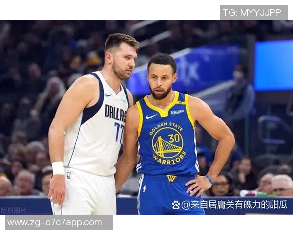 2021年勇士与独行侠激战回顾:精彩瞬间与关键时刻分析 2021年勇士与独行侠激战回顾:精彩瞬间与关键时刻分析